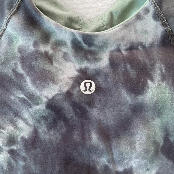 Lululemon Align Tank - Picture 8 of 9